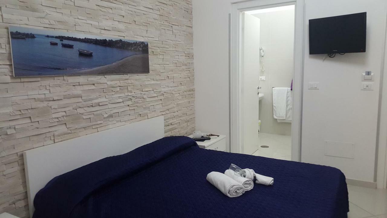 Al Porticciolo Panzió Salerno Kültér fotó
